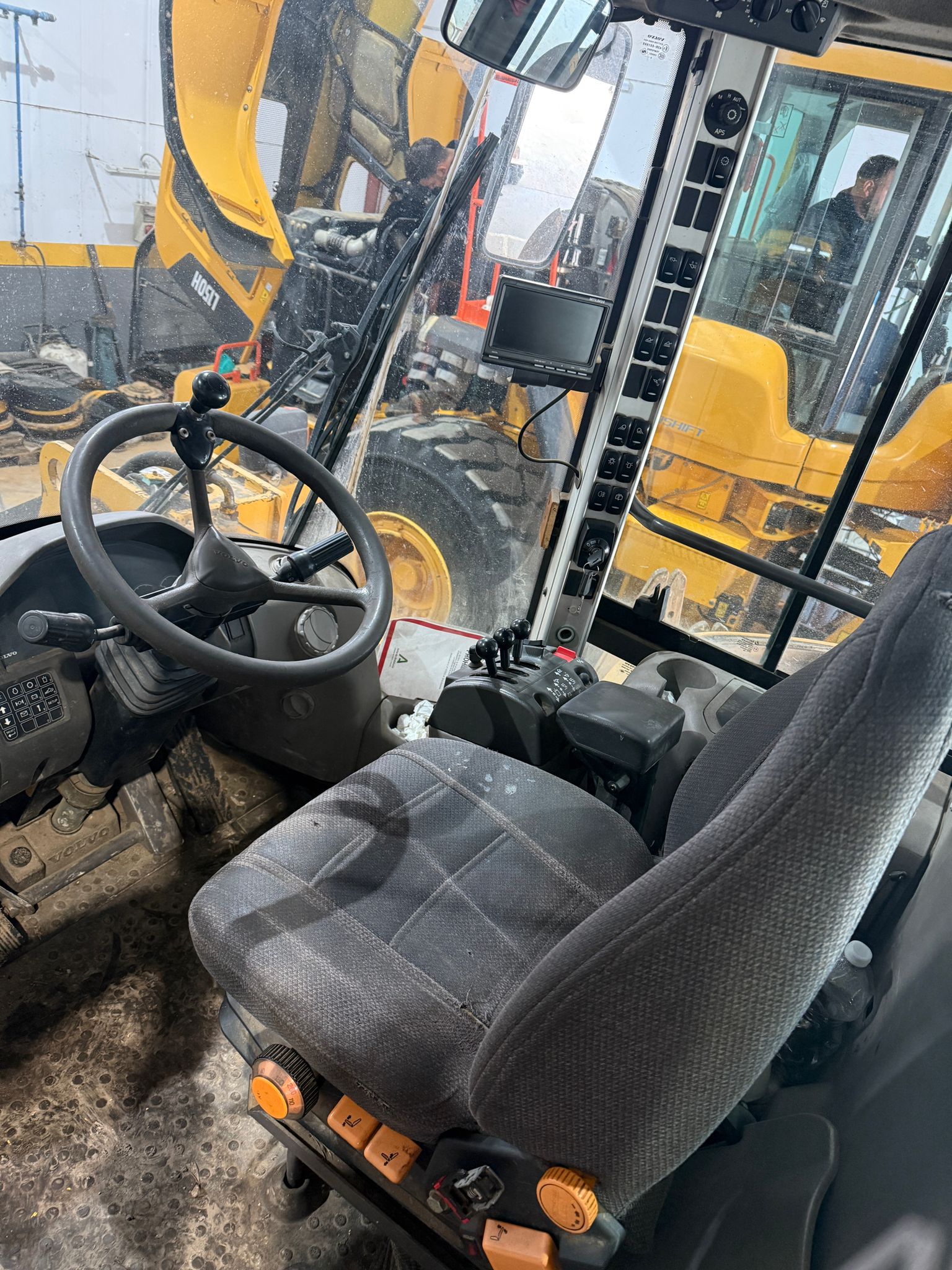 Cabina de la Volvo L120F vendida