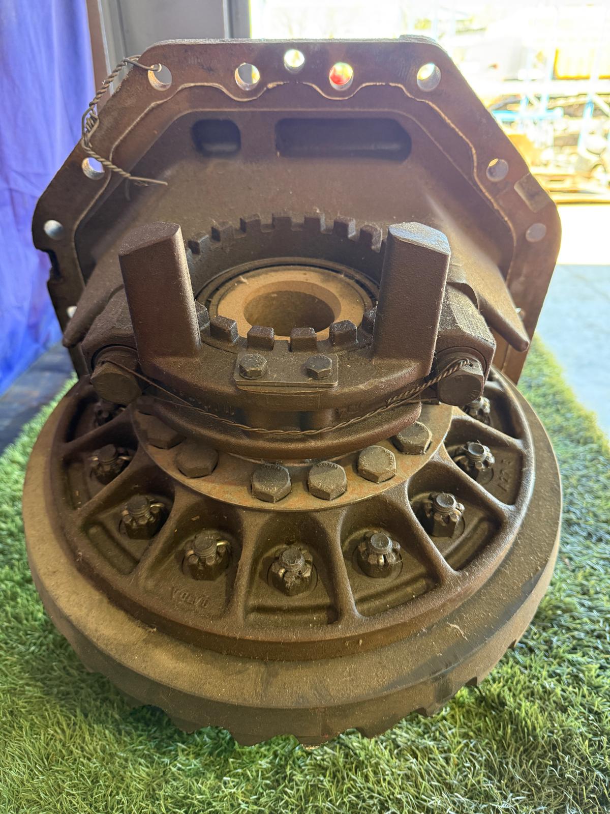 Grupo cónico Volvo 11035353 vista 3