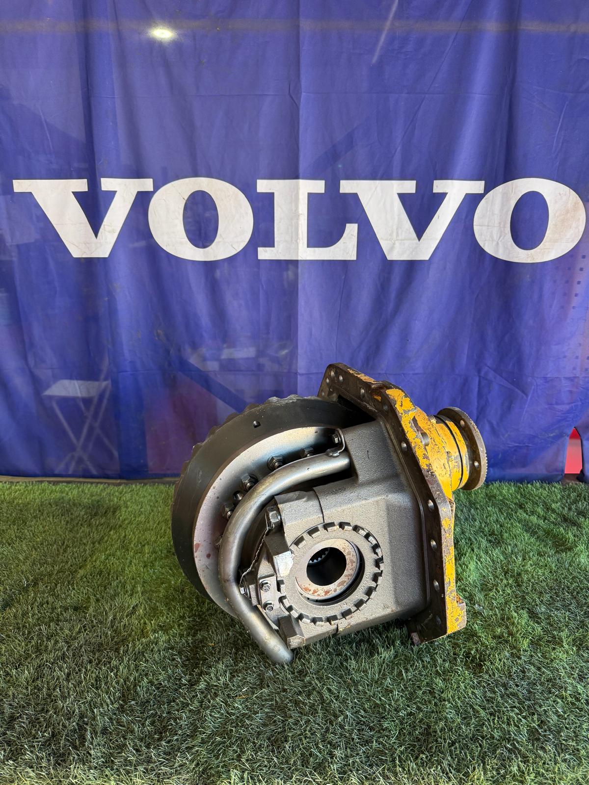 Grupo cónico Volvo 11102792 vista 1