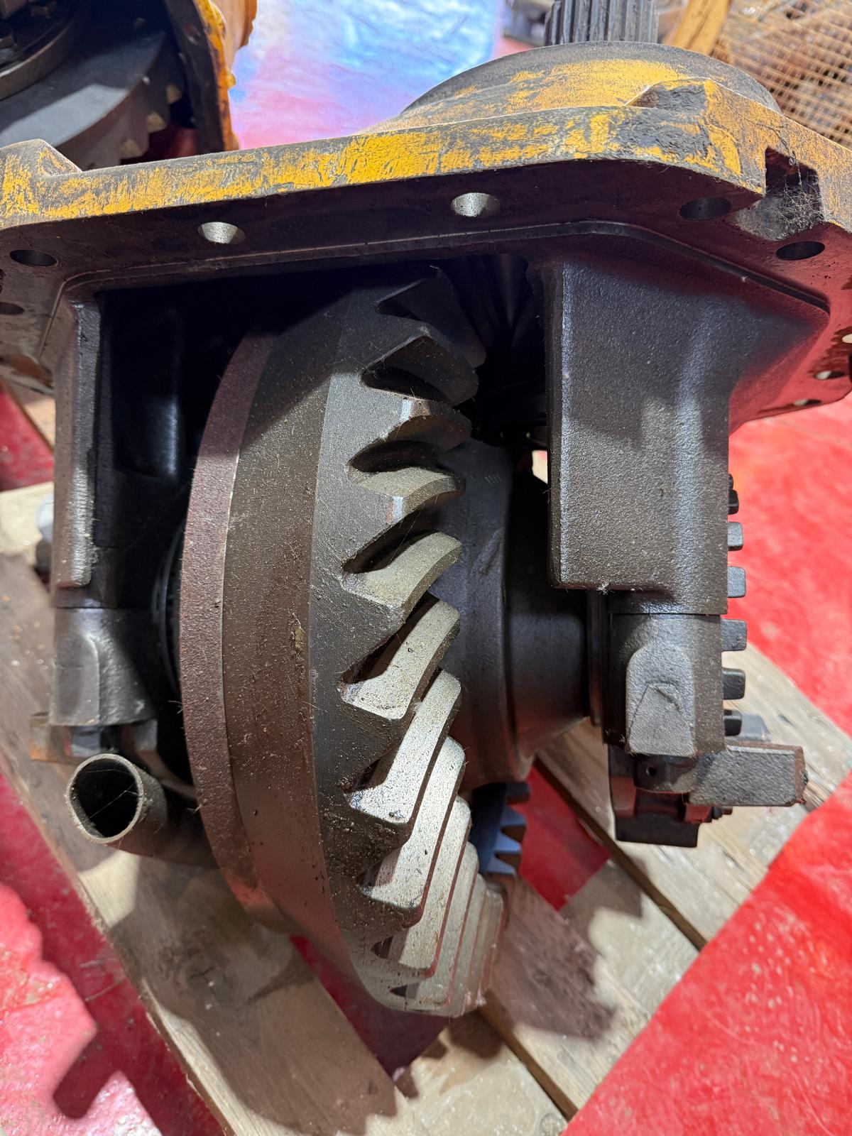 Grupo cónico Volvo 11103247 vista 1