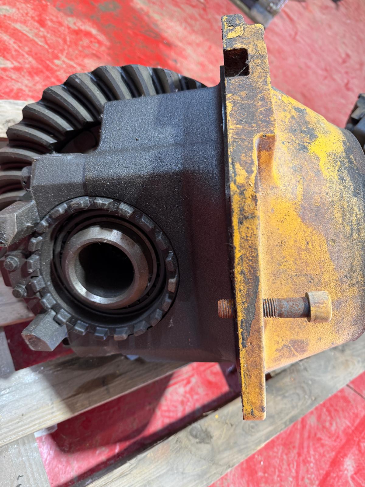 Grupo cónico Volvo 11103247 vista 3