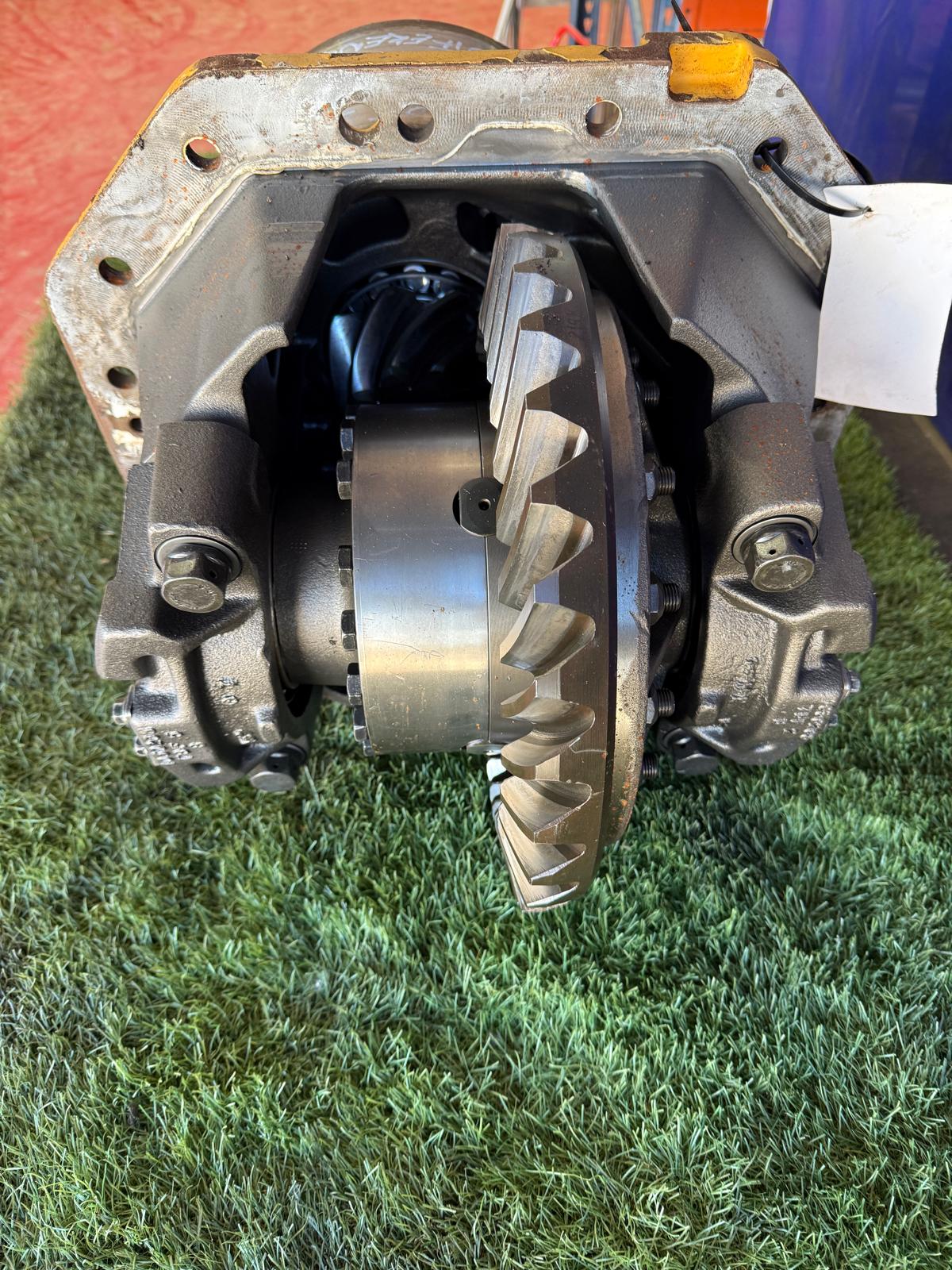 Grupo cónico Volvo 11103282 vista 2